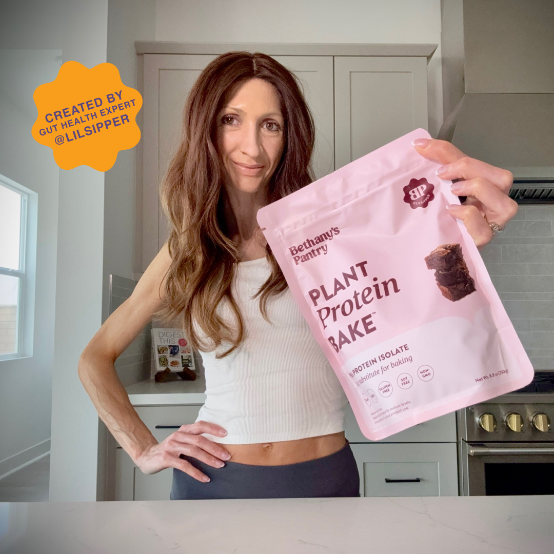 @lilsipper Bethany Cameron holding Bethany’s Protein Bake – gluten-free protein for baking