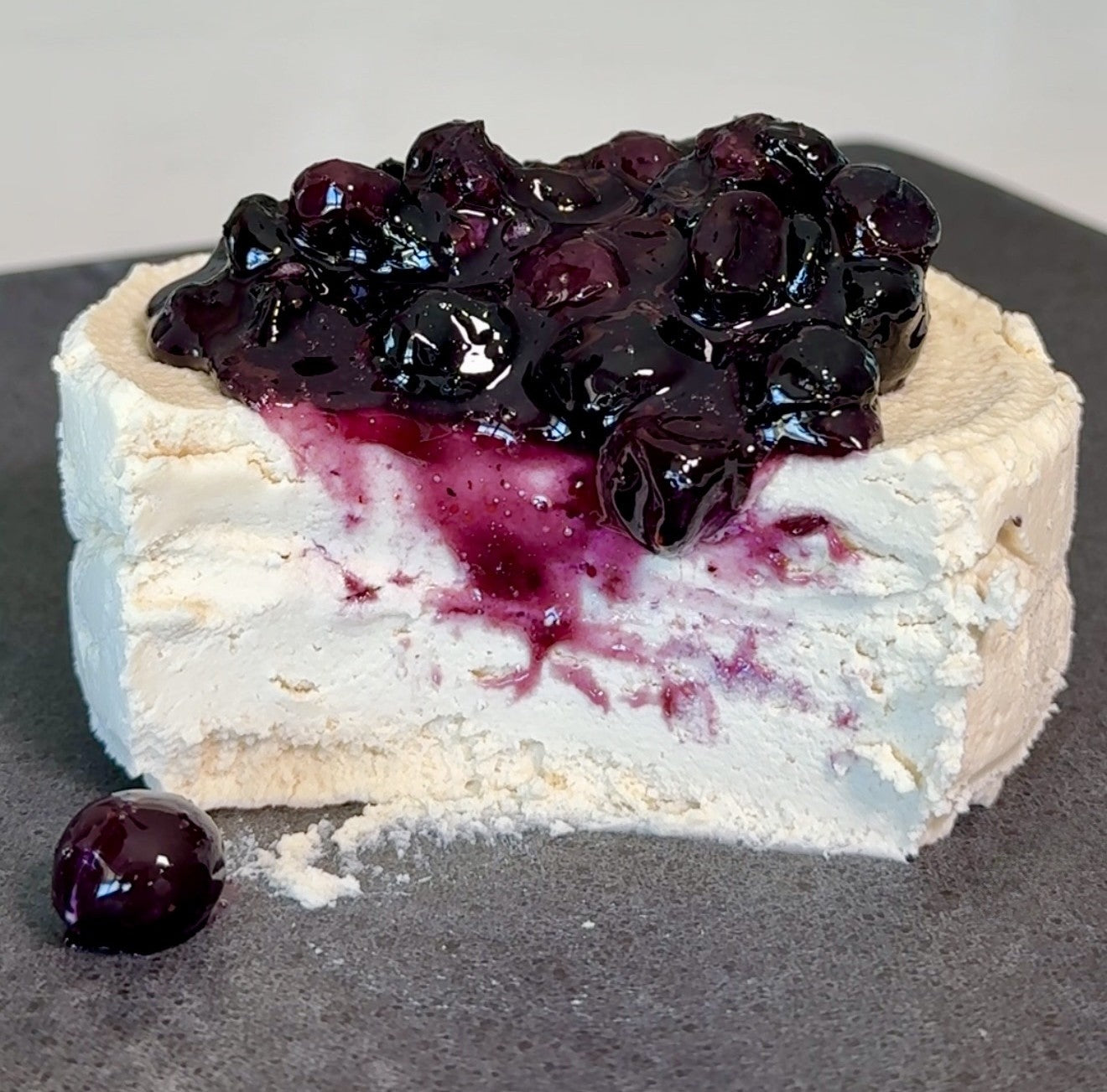 2-Ingredient Vegan Keto Cheesecake