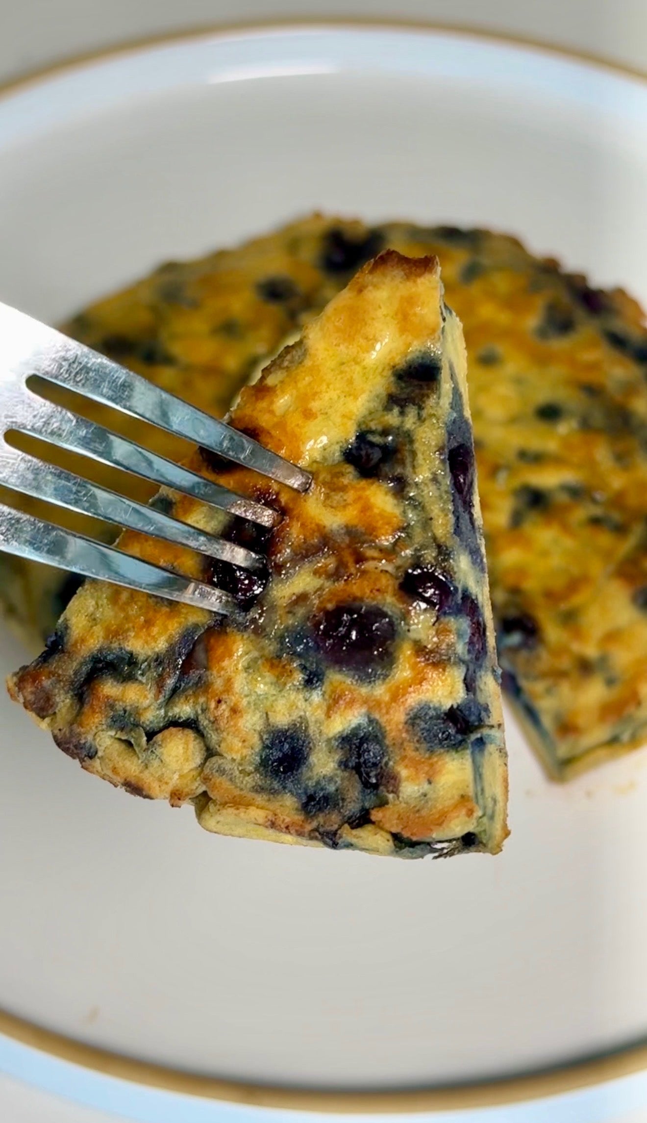 3-Ingredient Blueberry Protein Pancakes (93g Protein, Low Carb)